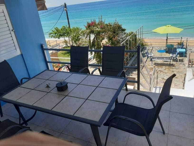 Whole Apartment In Loutsa With Amazing View المظهر الخارجي الصورة