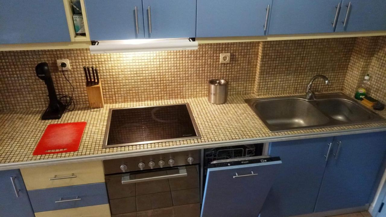 Whole Apartment In Loutsa With Amazing View المظهر الخارجي الصورة