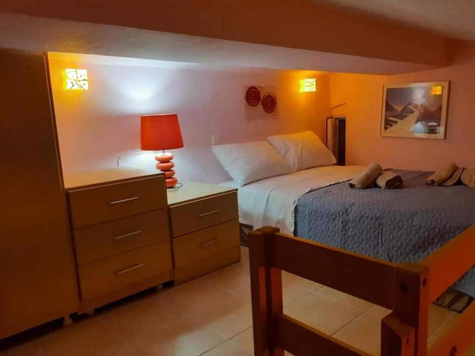 Whole Apartment In Loutsa With Amazing View المظهر الخارجي الصورة